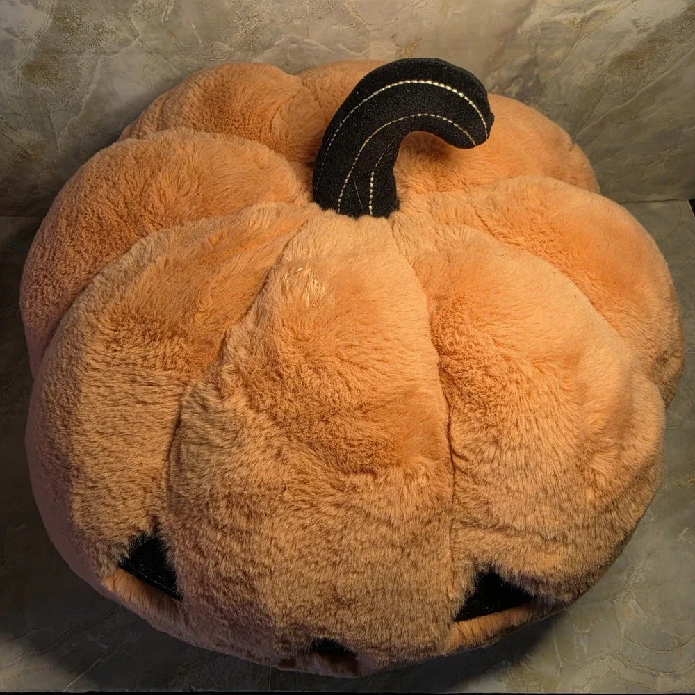 Martha Stewart Pink Plush Pumpkin Jack-O-Lantern Faux Fur Halloween Pillow 14